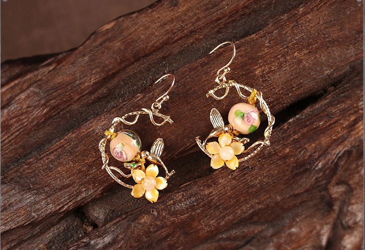 華貴典雅閃閃耳環(huán)，清新淡黃花朵耳環(huán)首飾