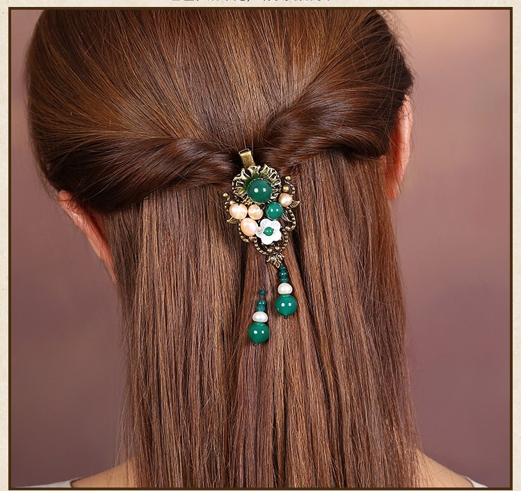 文藝復(fù)古花形朵發(fā)夾，氣質(zhì)典雅翠綠頭飾