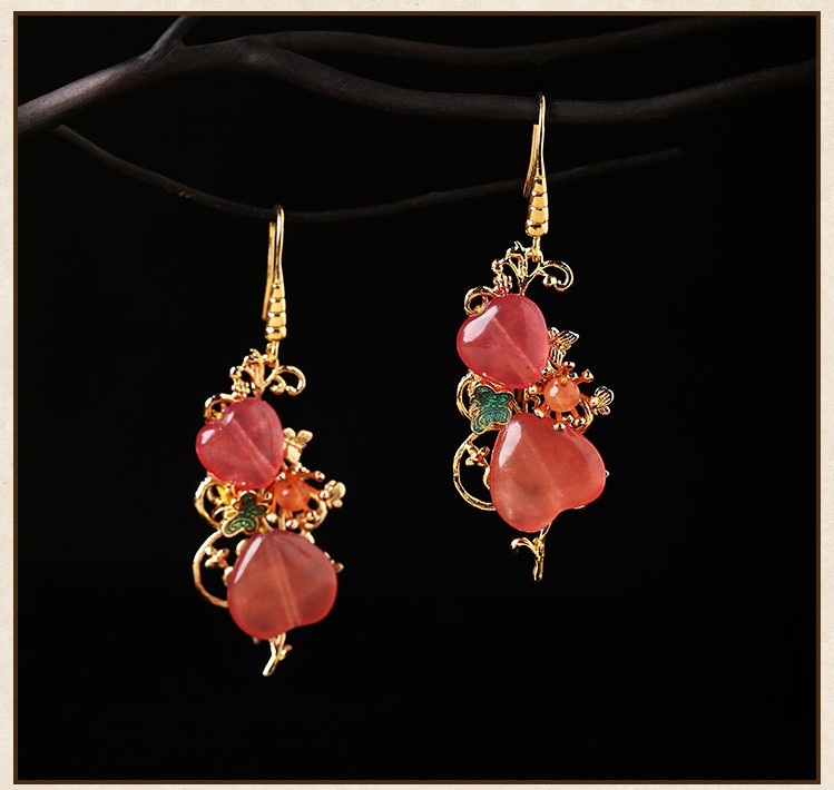 粉嫩心形少女耳環(huán)，復(fù)古閨蜜氣質(zhì)時(shí)尚耳環(huán)