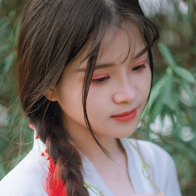 清新淑女持團(tuán)扇女生頭像，唯美古風(fēng)真人頭像