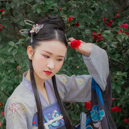 嬌艷花朵女生頭像，唯美古風(fēng)真人頭像