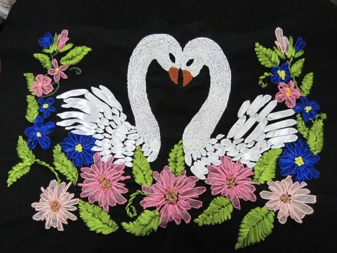 淺析中國(guó)刺繡，匠心啟航閱讀的刺繡究竟有多美?