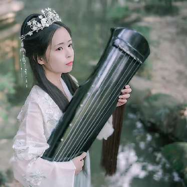 詩意琴女女生頭像，唯美古風(fēng)真人頭像