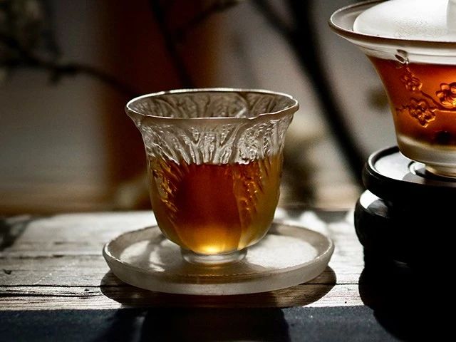 琉璃茶具美哉！淺析精致茶具設(shè)計介紹