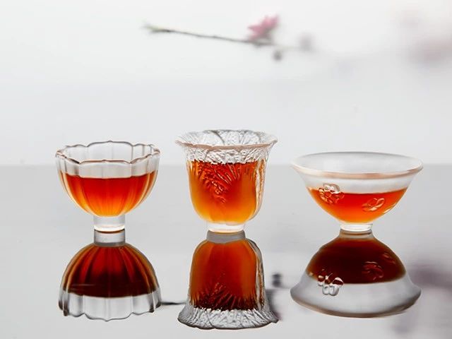 琉璃茶具美哉！淺析精致茶具設(shè)計(jì)介紹