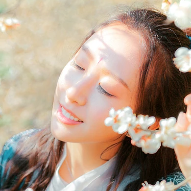 花開半夏女生頭像，唯美古風(fēng)真人頭像