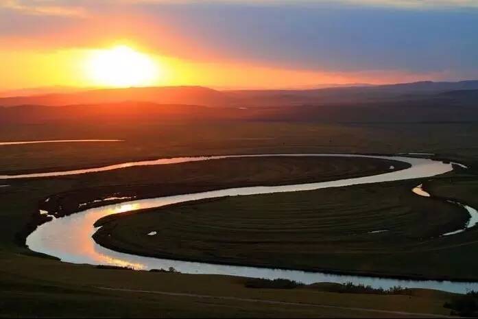 如詩如畫的草原意境，唯美風(fēng)景圖片！