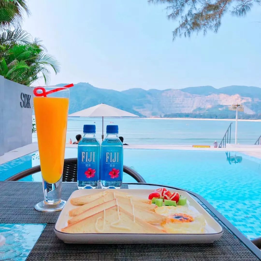 三亞·六甲，大海中放肆的玩才對得起青春