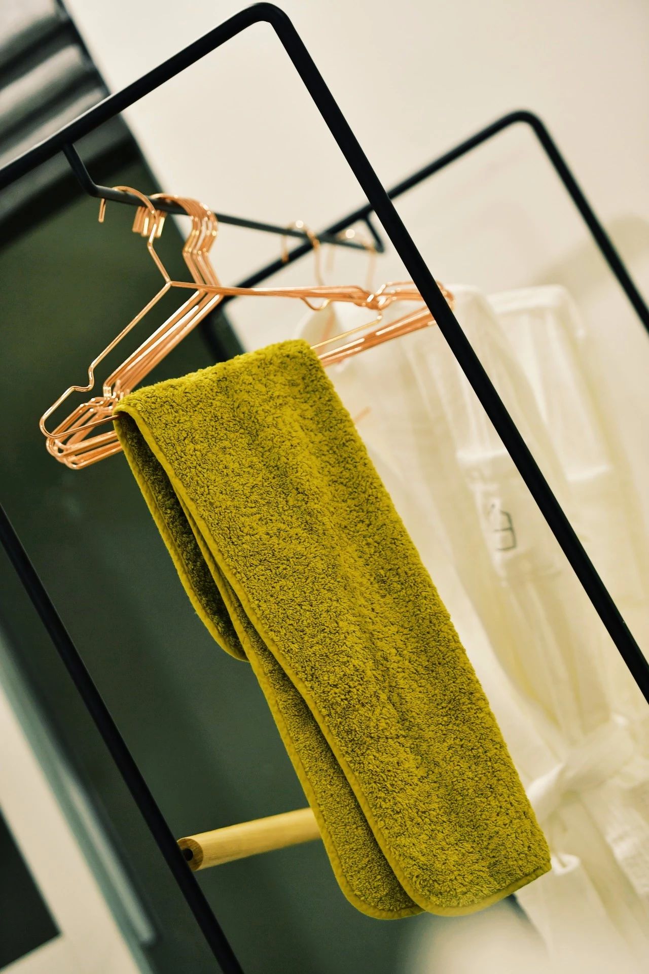 三亞·六甲，大海中放肆的玩才對得起青春