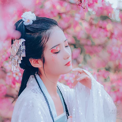 粉色浪漫女生頭像，唯美古風(fēng)真人頭像