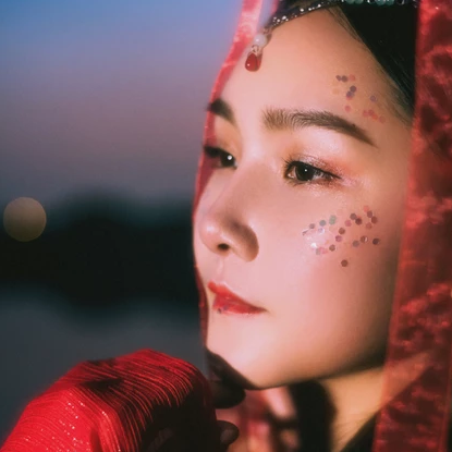 紅衣裳女生頭像，唯美古風真人頭像