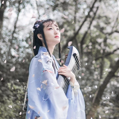 清新粉花女生頭像，唯美古風真人頭像