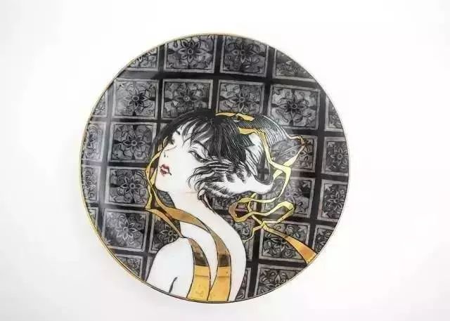 自帶仙氣的手繪插畫，古典與現(xiàn)代的巧妙結(jié)合