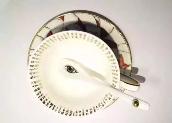 自帶仙氣的手繪插畫，古典與現代的巧妙結合