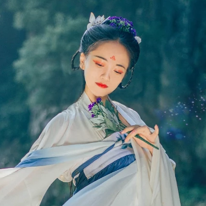 青蓮芙蓉女生頭像，唯美古風(fēng)真人頭像