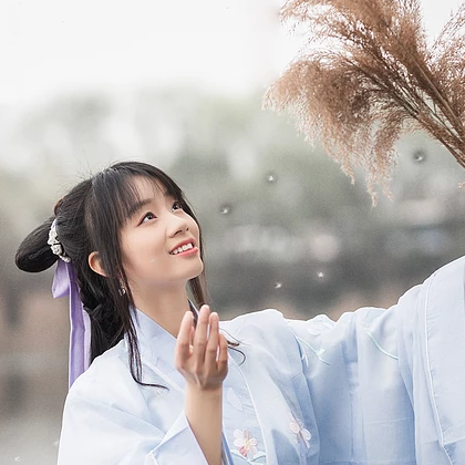 風花雪月帶傘女生頭像，唯美古風真人頭像