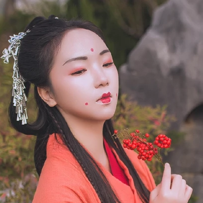 紅豆相思紅衣女生頭像，唯美古風(fēng)真人頭像