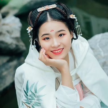 超萌可愛帶團(tuán)扇女生頭像，唯美古風(fēng)真人頭像