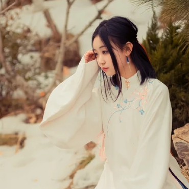 清新文藝淡雅女生頭像，唯美古風真人頭像