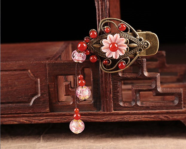 紅粉佳人發(fā)夾，典雅匠心啟航閱讀發(fā)飾頭飾