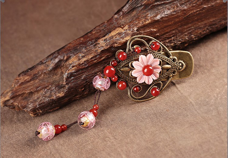 紅粉佳人發(fā)夾，典雅匠心啟航閱讀發(fā)飾頭飾