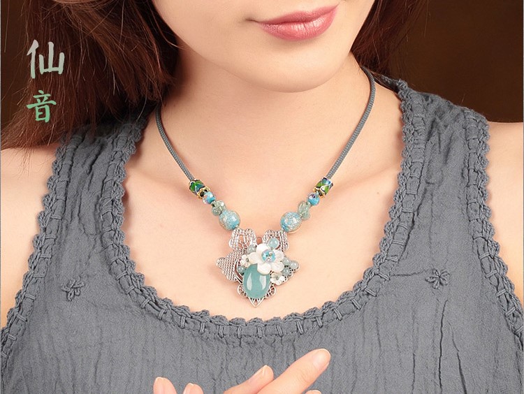 小清新文藝短款項鏈，藍色琉璃鎖骨鏈首飾