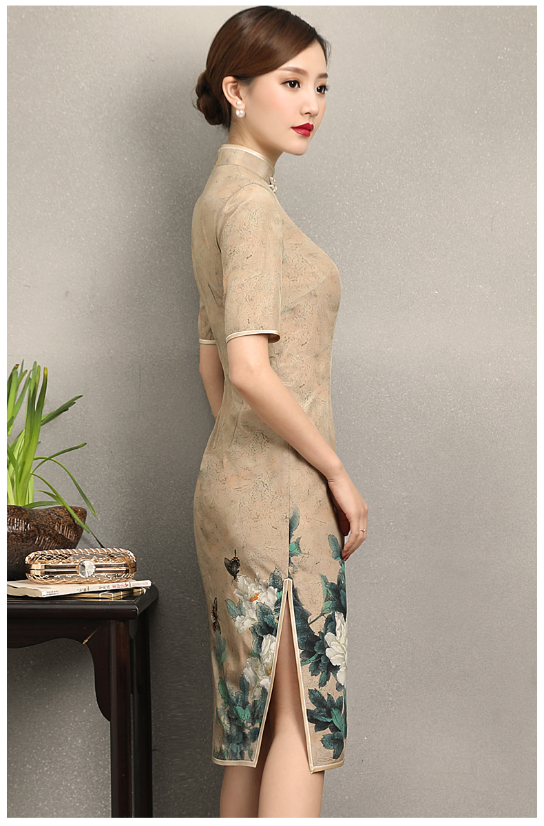 復(fù)古韻味旗袍，牡丹蝶香旗袍裙