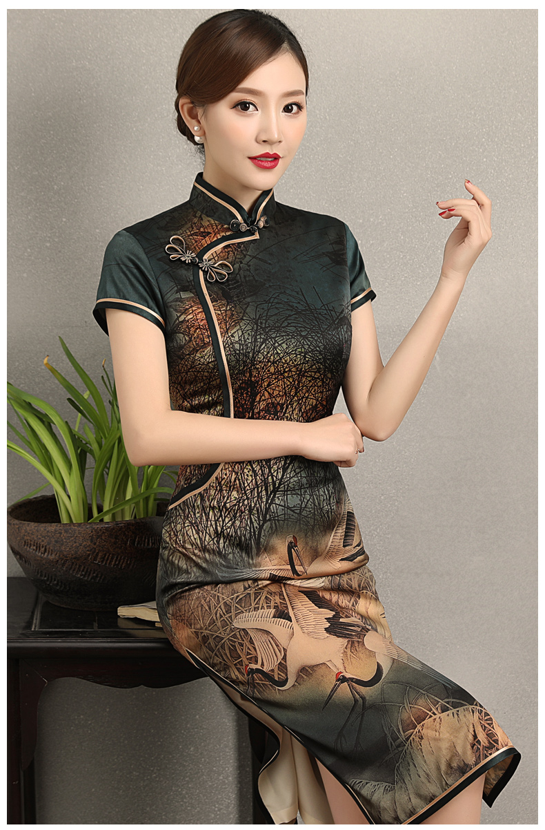 匠心啟航閱讀仙鶴飛舞旗袍，優(yōu)雅古典修身旗袍裙