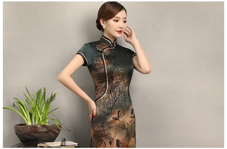 匠心啟航閱讀仙鶴飛舞旗袍，優(yōu)雅古典修身旗袍裙