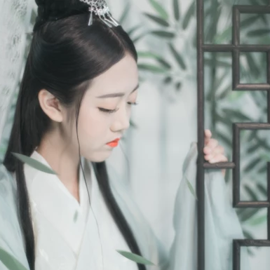 文藝清新碧春女生頭像，唯美古風(fēng)真人頭像