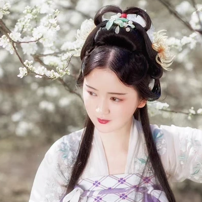 玉山清帶傘女生頭像，唯美古風(fēng)真人頭像