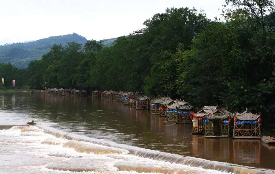 中國最適合私奔的10個古鎮(zhèn)：春暖花開旅途美麗！