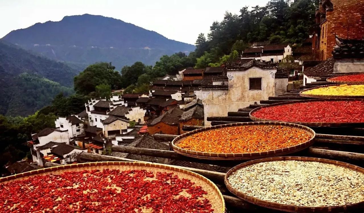 中國(guó)最適合私奔的10個(gè)古鎮(zhèn)：春暖花開(kāi)旅途美麗！