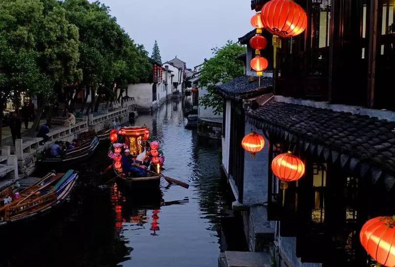 中國(guó)最適合私奔的10個(gè)古鎮(zhèn)：春暖花開旅途美麗！