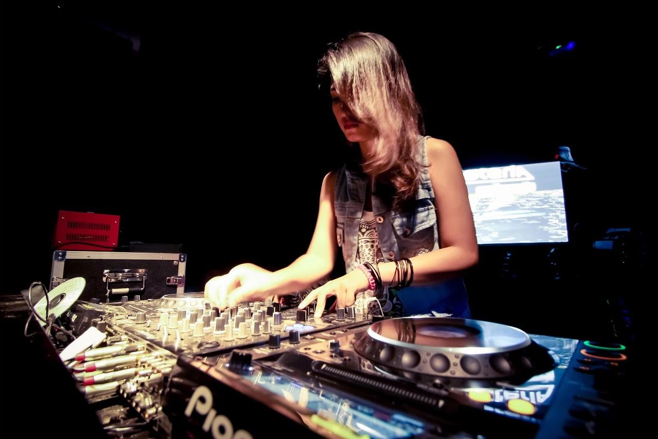 銀川·印象熙岸，經(jīng)典徽派造型巧妙的融合在古鎮(zhèn)