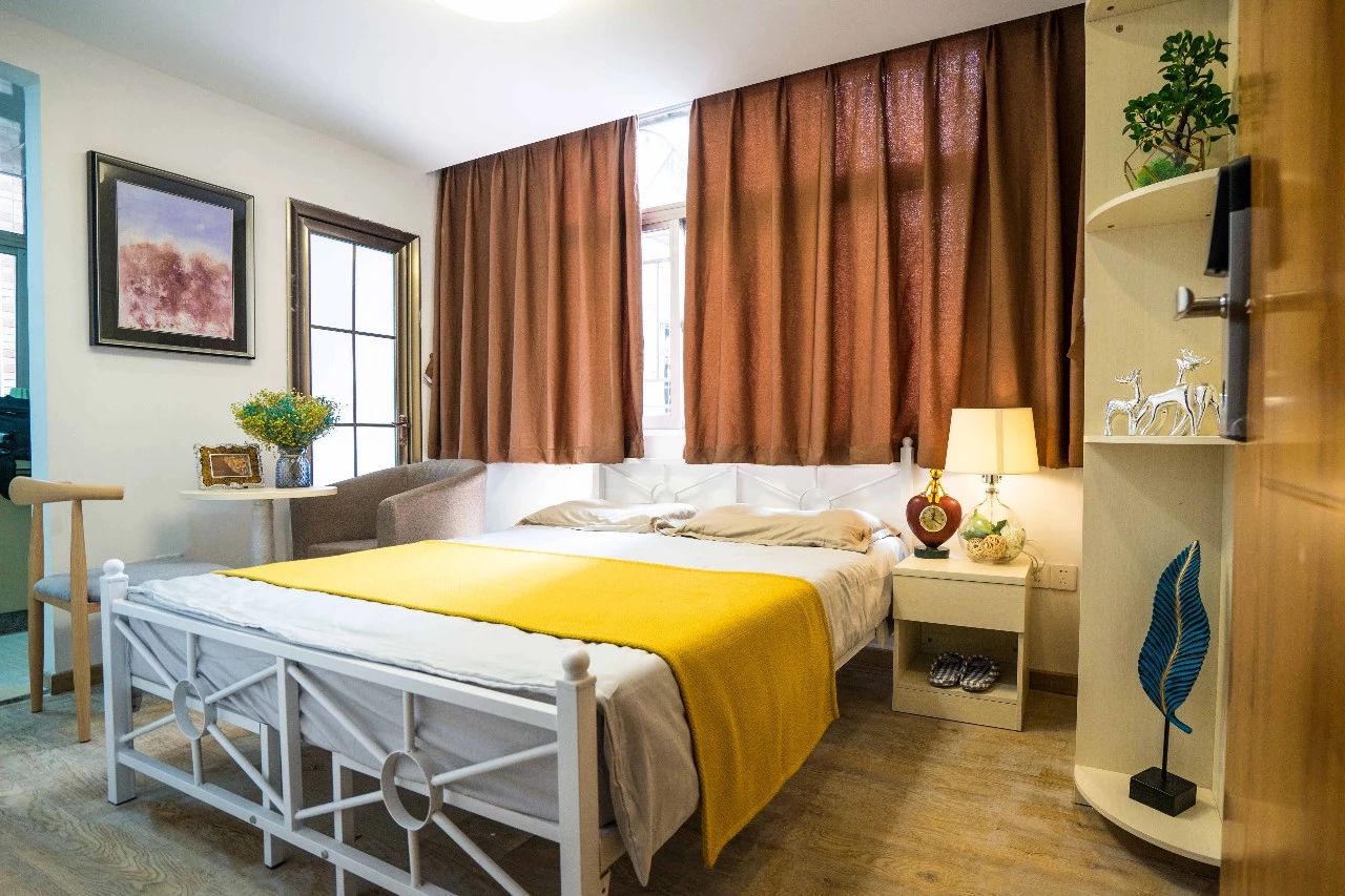 智派公寓，工作不如意的時(shí)候生活還能擁抱你！