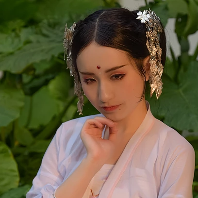 青山煙雨女生頭像，唯美古風(fēng)真人頭像