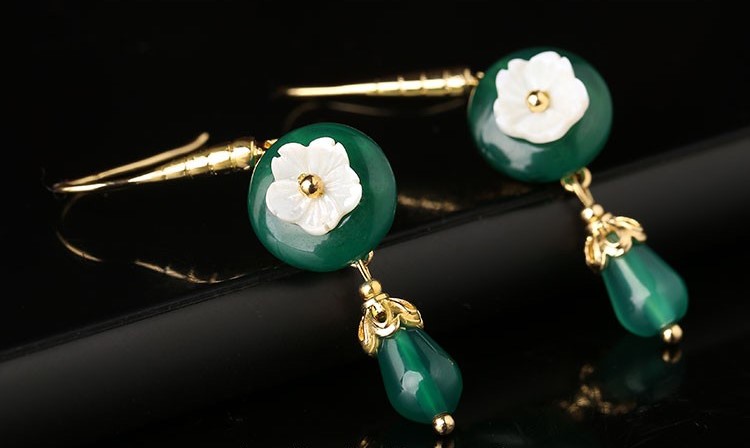 復(fù)古小花朵綠瑪瑙耳環(huán)，古風(fēng)文藝復(fù)古首飾