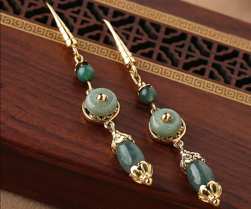 氣質(zhì)翡翠吊墜耳環(huán)，古風(fēng)古典首飾