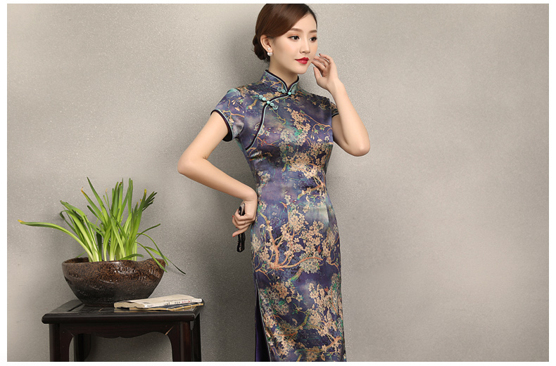 蒼翠復古修身旗袍，典雅印花旗袍裙