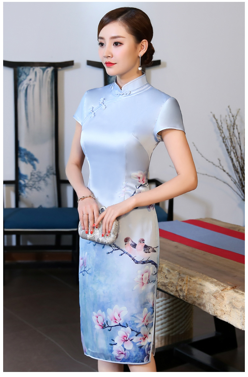 優(yōu)雅蘭花藍色旗袍，淡雅清新旗袍裙
