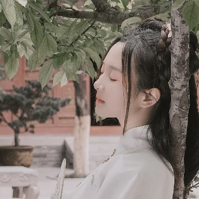 甜美可愛帶傘團(tuán)扇女生頭像，唯美古風(fēng)真人頭像