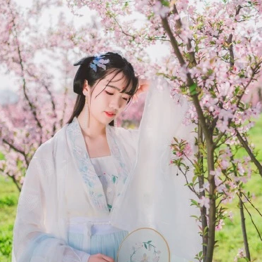 海棠花開女生頭像，唯美古風(fēng)真人頭像