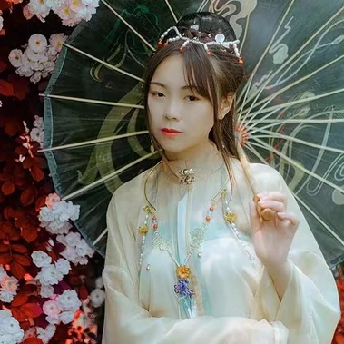 花開(kāi)芬芳女生頭像，唯美古風(fēng)真人頭像