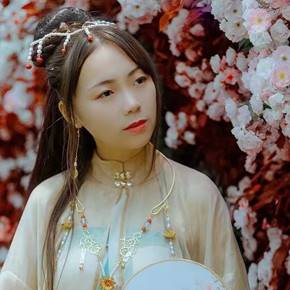 花開(kāi)芬芳女生頭像，唯美古風(fēng)真人頭像