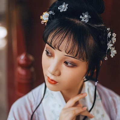 優(yōu)雅庭院女生頭像，唯美古風(fēng)真人頭像