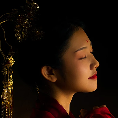 驚艷紅衣女生頭像，唯美古風真人頭像