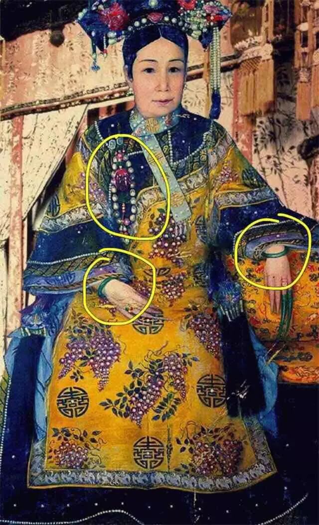 手串怎么戴？左戴玉右戴銀養(yǎng)生更養(yǎng)人！