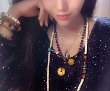 手串怎么戴？左戴玉右戴銀養(yǎng)生更養(yǎng)人！