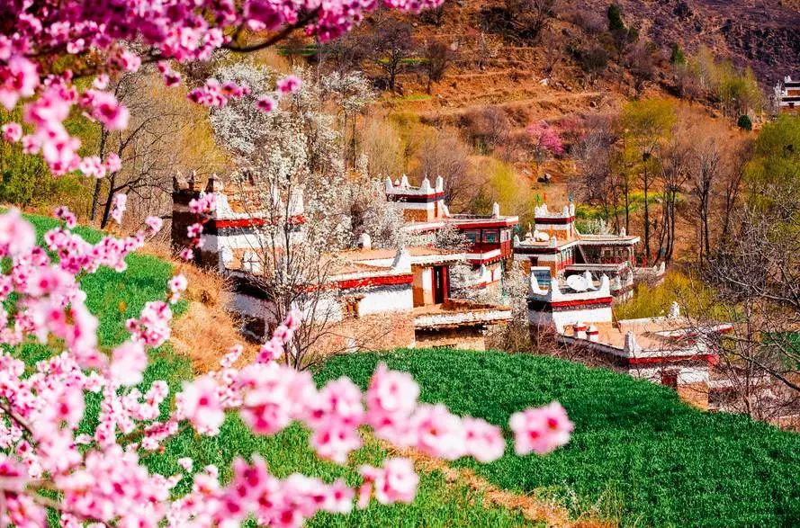 古鎮(zhèn)情懷：30個古鎮(zhèn)愿有人與你一起踏足！